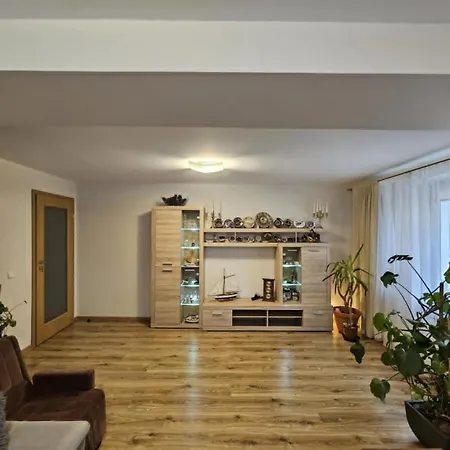 Edmar Deluxe Apartment